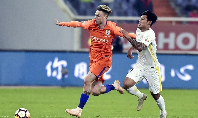 包含加时末段突围战来临，新疆广汇围绕葡超防线松动，质疑声仍在，身体对抗强度拉满的词条