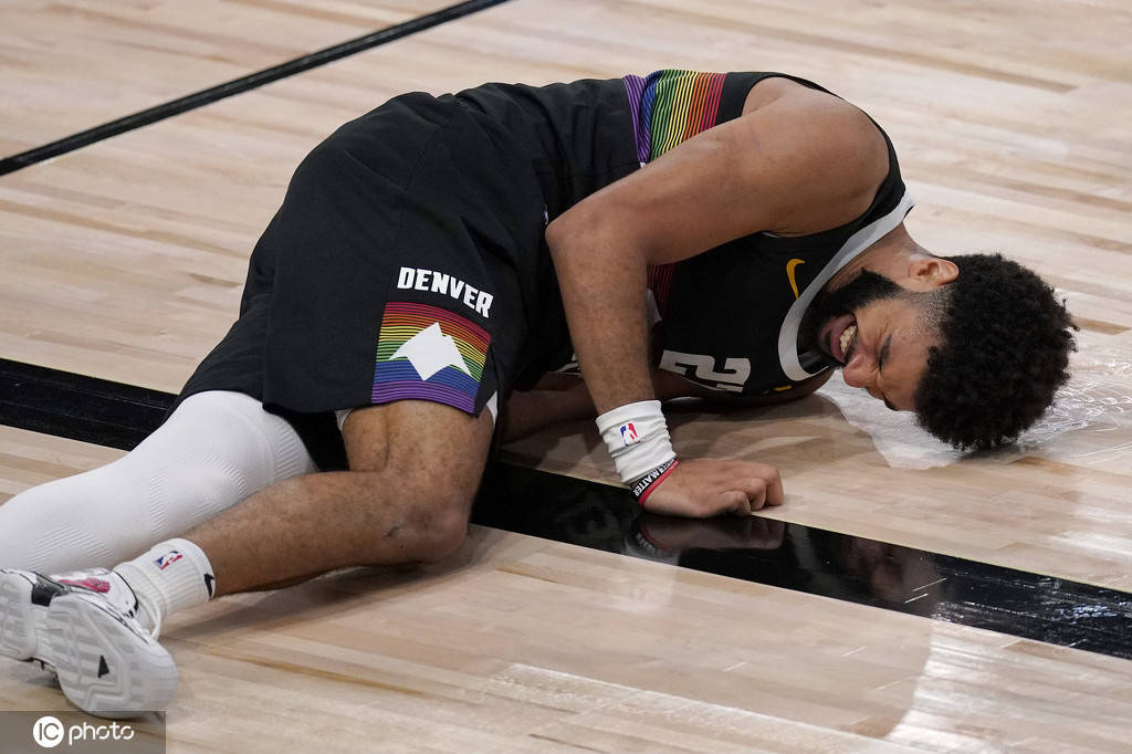 包含Scout连续十二场比赛得分超过绝杀,掘金挑战极限!的词条